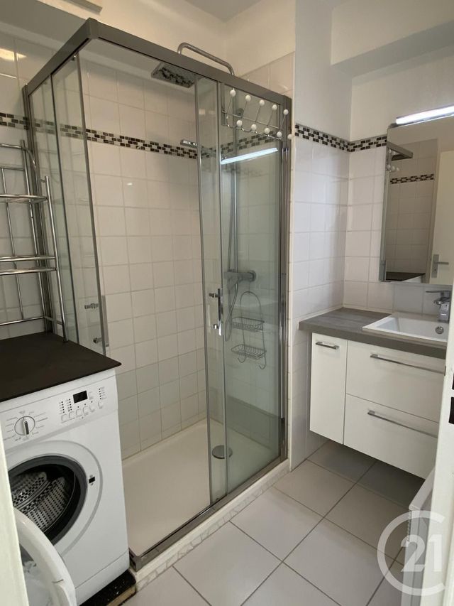 Appartement T2 à louer - 2 pièces - 30.7 m2 - PAU - 64 - AQUITAINE - Century 21 O.C.I. Immobilier