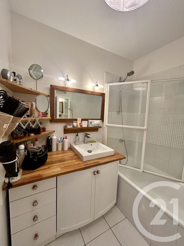 Appartement T4 à vendre - 4 pièces - 78.81 m2 - BIZANOS - 64 - AQUITAINE - Century 21 O.C.I. Immobilier