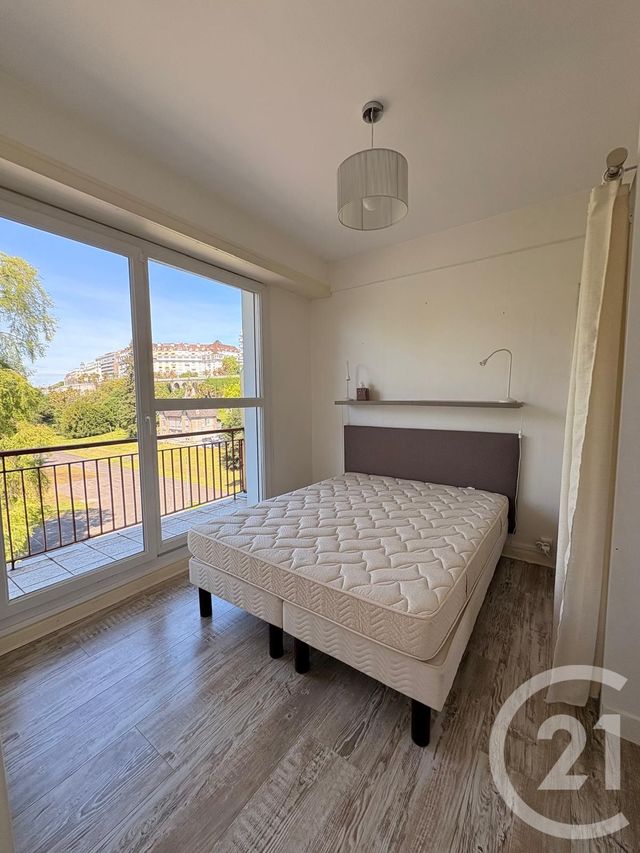 Appartement T2 à louer - 2 pièces - 56.76 m2 - PAU - 64 - AQUITAINE - Century 21 O.C.I. Immobilier