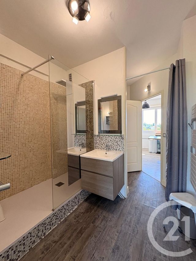 Appartement T2 à louer - 2 pièces - 56.76 m2 - PAU - 64 - AQUITAINE - Century 21 O.C.I. Immobilier