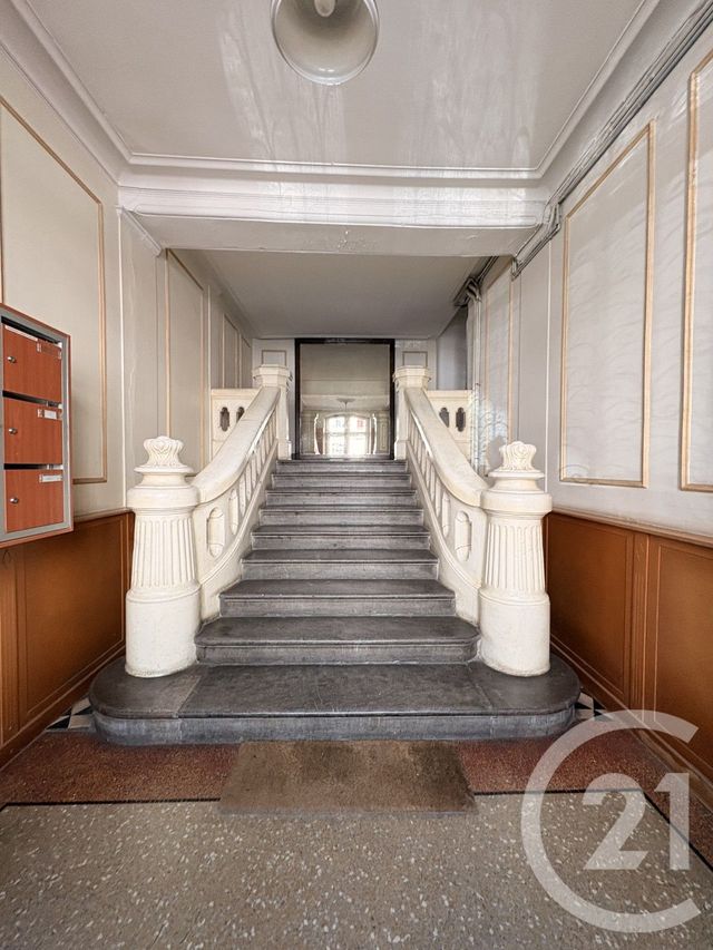 Appartement T1 à louer - 1 pièce - 25.83 m2 - PAU - 64 - AQUITAINE - Century 21 O.C.I. Immobilier