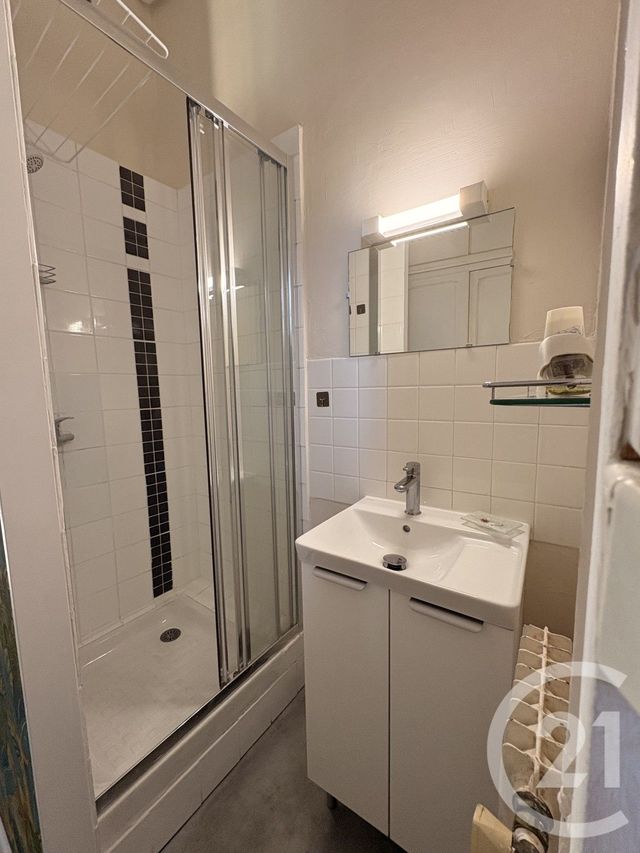 Appartement T1 à louer - 1 pièce - 25.83 m2 - PAU - 64 - AQUITAINE - Century 21 O.C.I. Immobilier