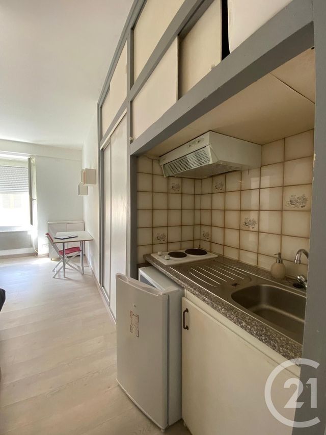 Appartement Studio à louer - 1 pièce - 21.91 m2 - PAU - 64 - AQUITAINE - Century 21 O.C.I. Immobilier