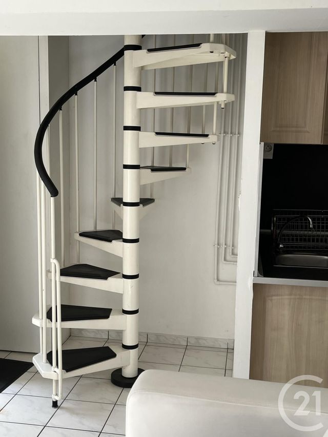 Appartement T1 à louer - 2 pièces - 27.41 m2 - LESCAR - 64 - AQUITAINE - Century 21 O.C.I. Immobilier