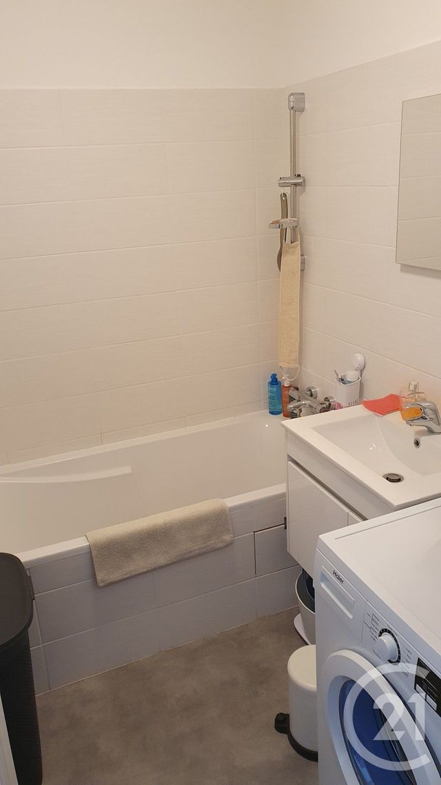Appartement T3 à louer - 3 pièces - 64.24 m2 - PAU - 64 - AQUITAINE - Century 21 O.C.I. Immobilier