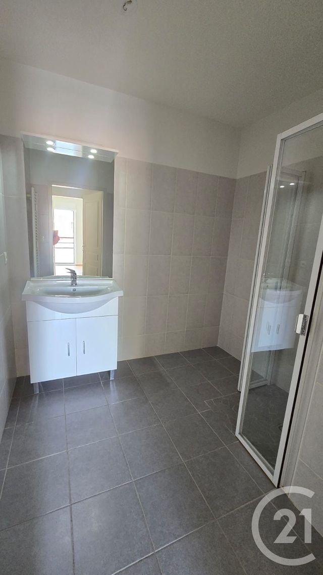 Appartement T3 à vendre - 3 pièces - 68.14 m2 - PAU - 64 - AQUITAINE - Century 21 O.C.I. Immobilier