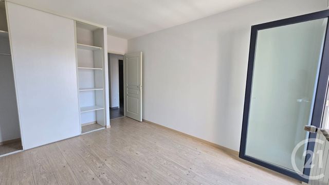 Appartement T3 à vendre - 3 pièces - 68.14 m2 - PAU - 64 - AQUITAINE - Century 21 O.C.I. Immobilier
