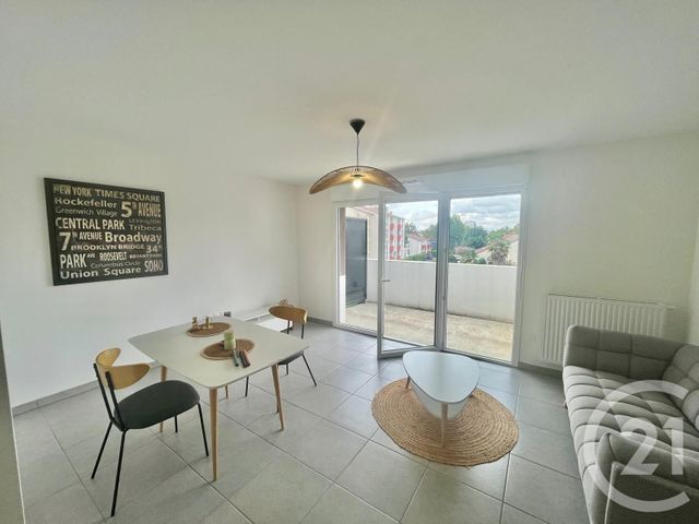 Appartement T2 à louer - 2 pièces - 43.78 m2 - PAU - 64 - AQUITAINE - Century 21 O.C.I. Immobilier