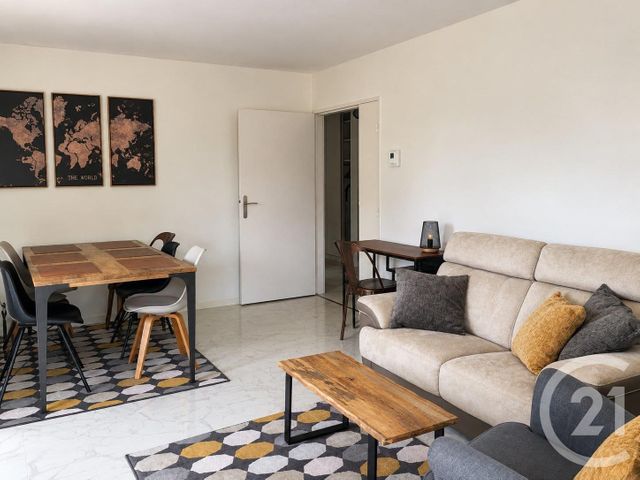 Appartement F3 à louer - 3 pièces - 65.52 m2 - BILLERE - 64 - AQUITAINE - Century 21 O.C.I. Immobilier
