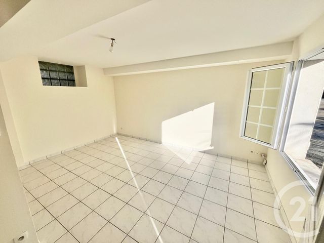 Appartement Duplex à louer - 2 pièces - 24.49 m2 - LESCAR - 64 - AQUITAINE - Century 21 O.C.I. Immobilier