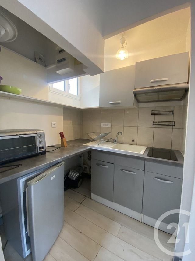 Appartement T2 à louer - 2 pièces - 36.0 m2 - PAU - 64 - AQUITAINE - Century 21 O.C.I. Immobilier